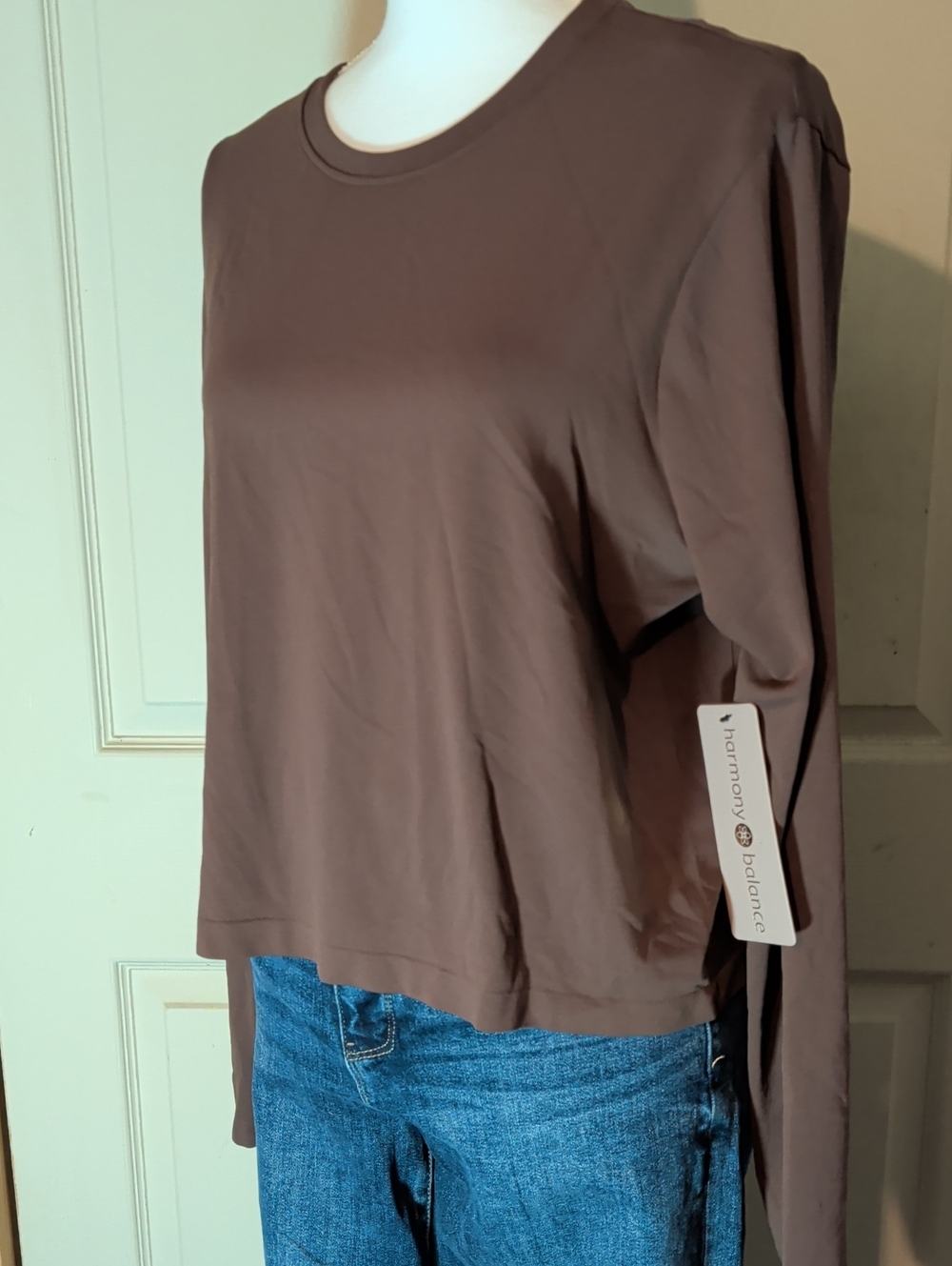 Harmony & Balance Women's Long-Sleeve Crewneck Top — Chocolate Brown
